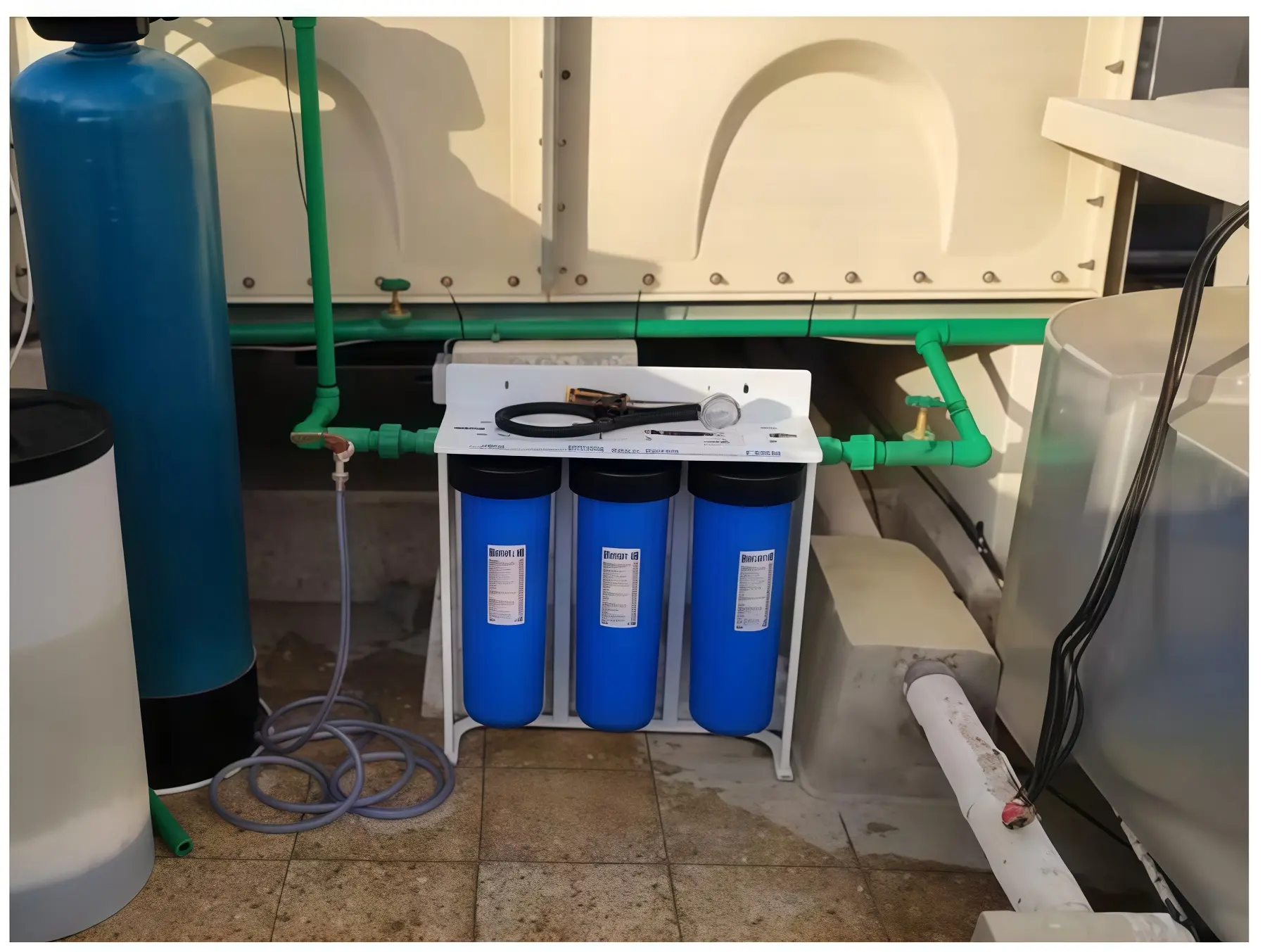 INTOP AQUA Whole-house water purifier appearance
