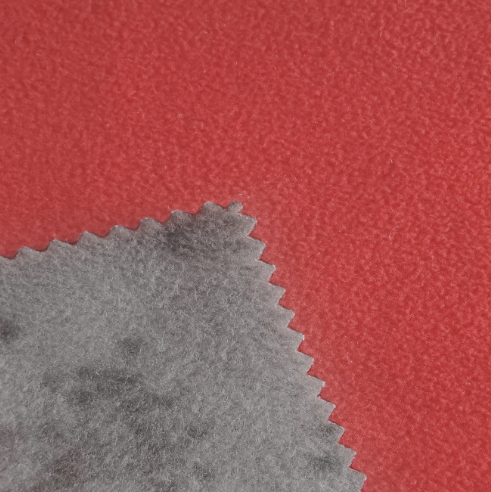 探索印花摇粒绒面料：温暖与时尚的结合