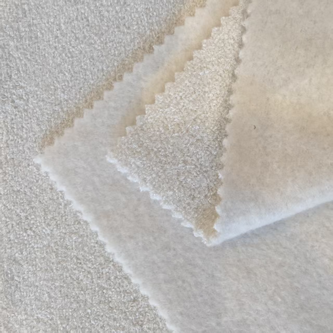 抓绒面料创新：舒适与时尚的结合