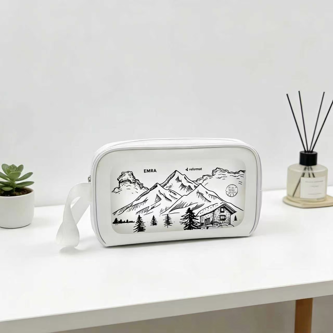 Custom Logo Makeup Bags: Elegance with Personalization - sourcing and specification reference