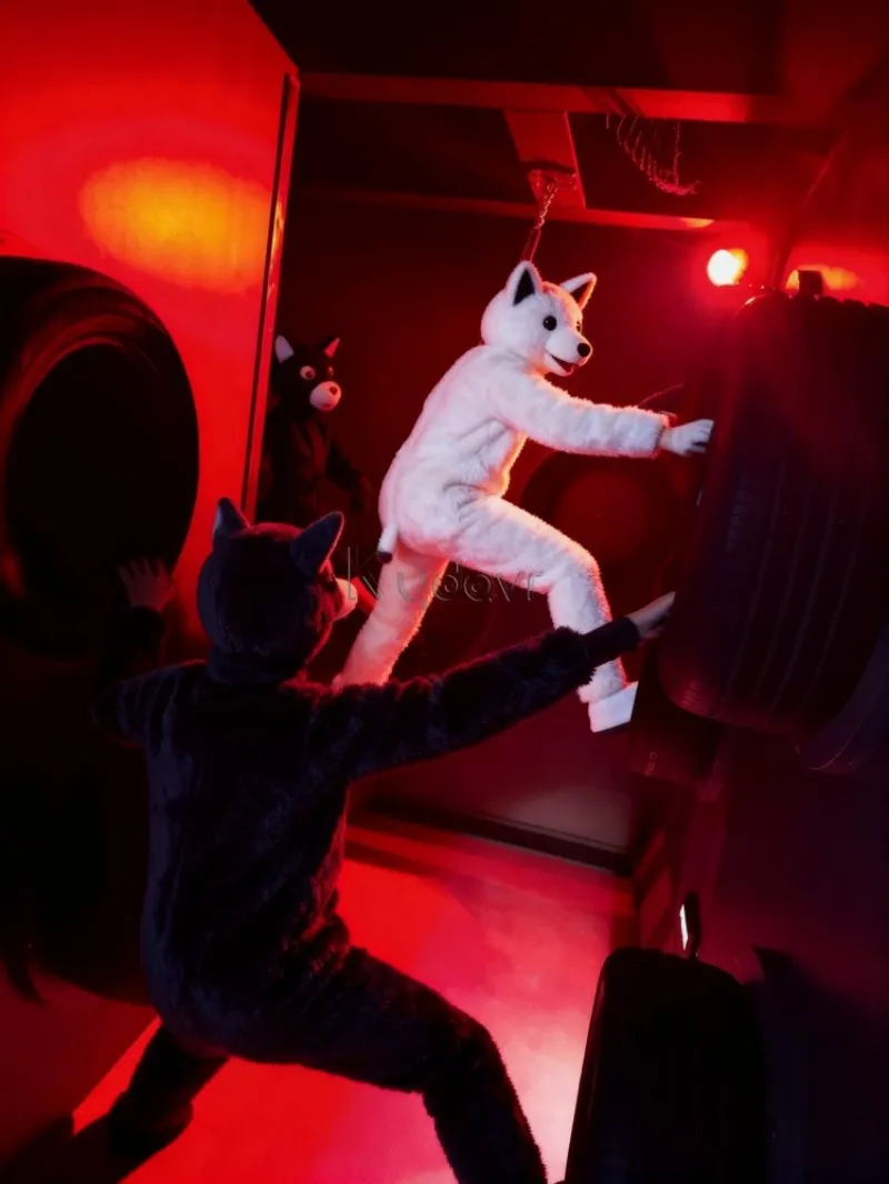 Theme park team play protocols