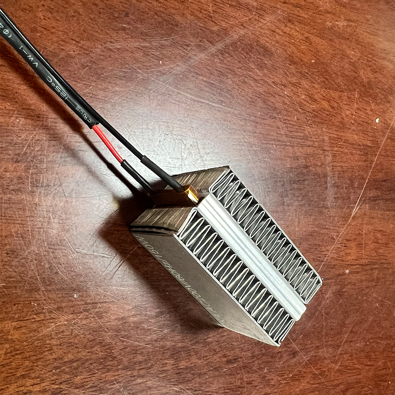 Calefactor PTC Aire de 150 W para habitaciones pequeñas.