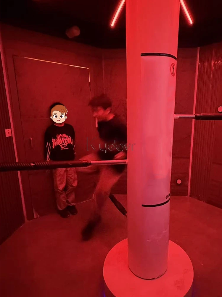 Ninja Dojo interaktiver Hindernisparcours-Spielbereich