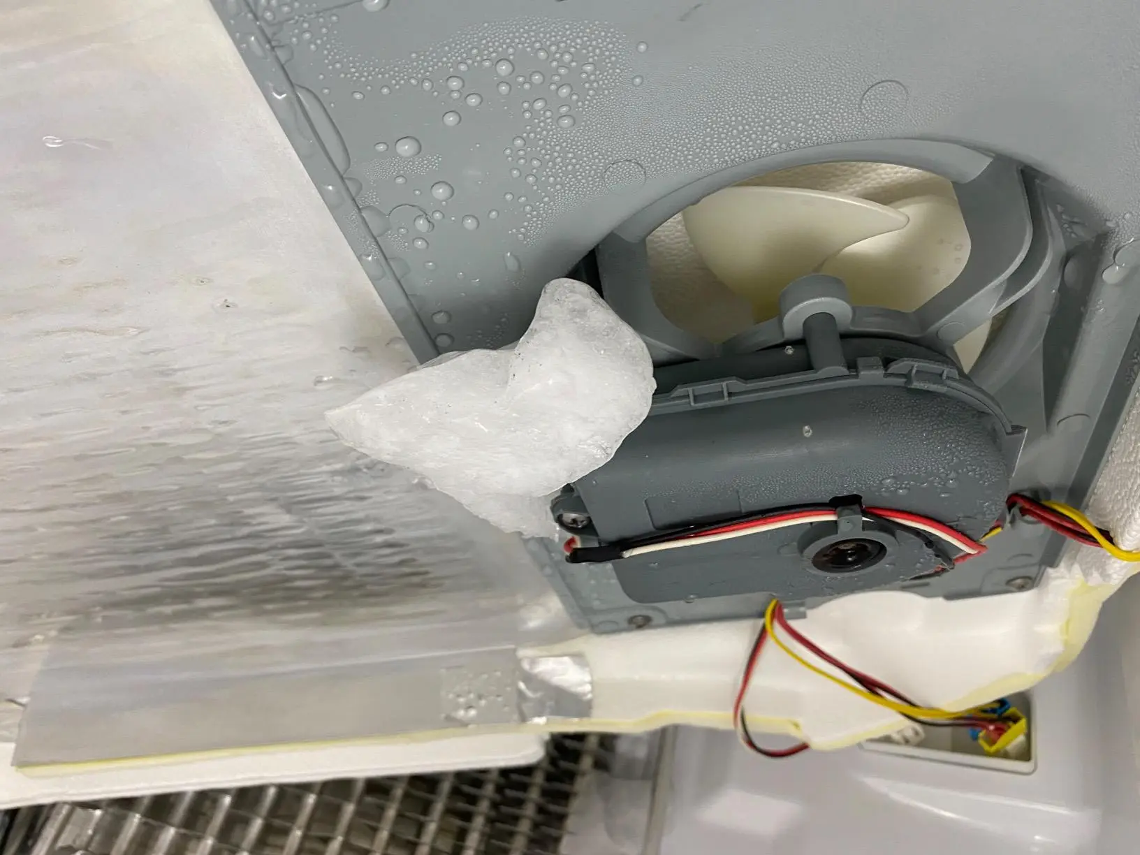 Sensor NTC en el sistema de refrigeración del refrigerador